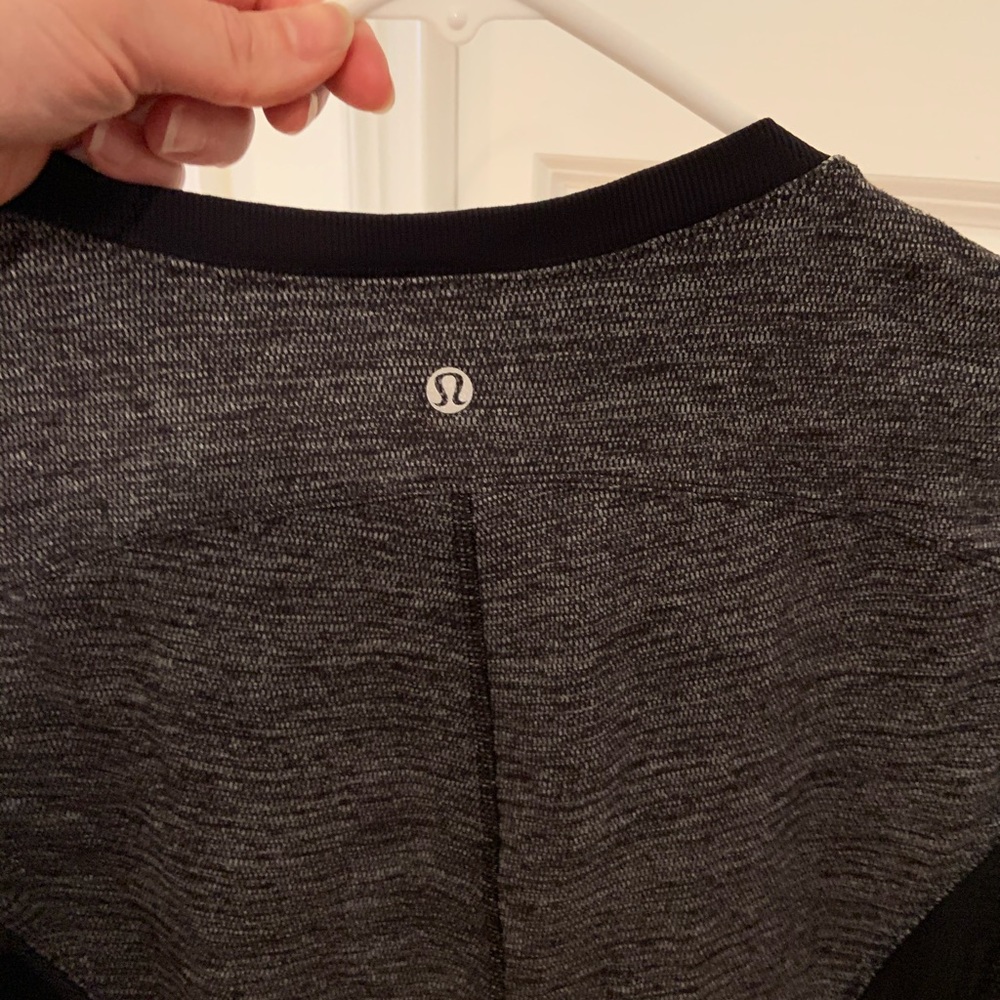 Lulu Lemon long sleeved shirt